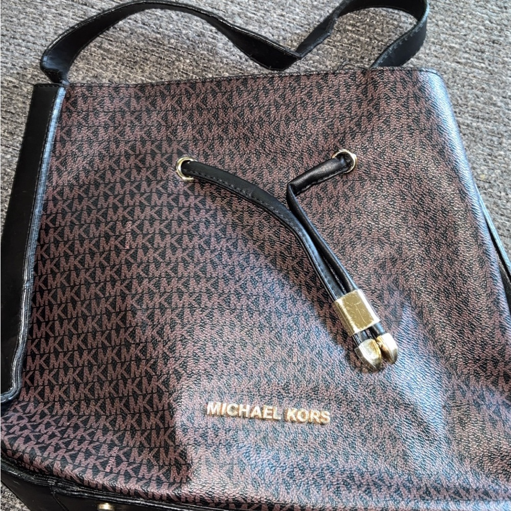 Michael Kors Black and Brown Logo Shoulder Bag